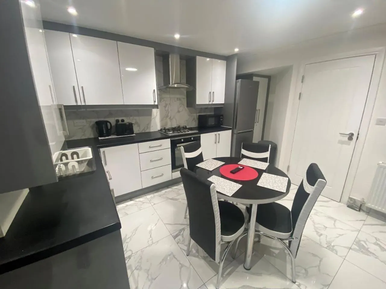 The Royal Boutique Oxford Lodge By London Sleep 6 Hayes  0*, Hayes (Greater London)